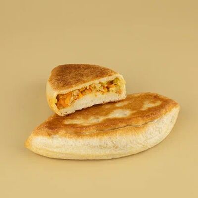 Пирожок с капустой жареный в Пекарня Буханка по цене 159 ₽