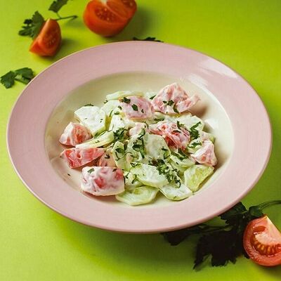 Салат Овощная компания в Баклажан в ТЦ 