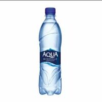 Минеральная вода Аква Минерале в Папаша Беппе