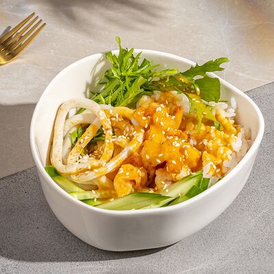 Боул с креветкой и кальмаром в Studio по цене 570 ₽