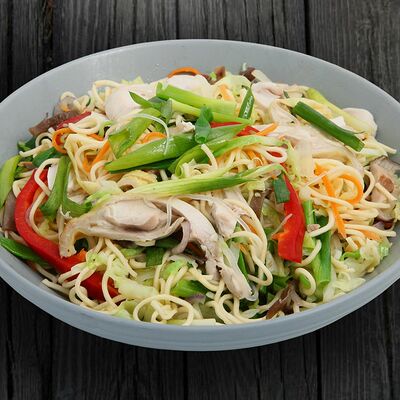 Ми Сао с курицей в Pho Bo 365 по цене 450 ₽