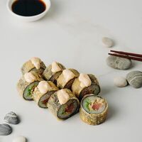 Сахалин с угрем и тунцом в Sushi Iva