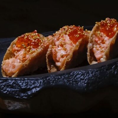 Мини-тако с тунцом (3 шт) в Really bar по цене 800 ₽