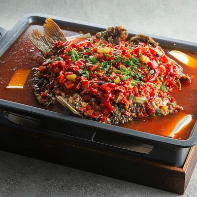 Запеченный карп с перцем чили в See China по цене 1750 ₽