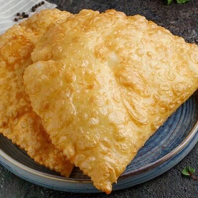 Чебурек с лисичками в Баклажан в ТЦ 