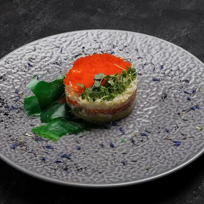 Салат Мимоза с лососем в Kitchen lab по цене 180 ₽