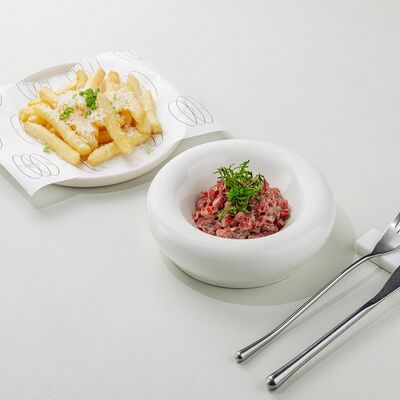 Тартар из говядины с трюфельным айоли и картофелем фри в Нега по цене 1380 ₽