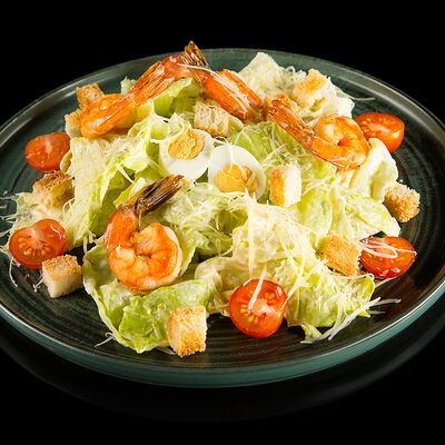Цезарь с креветками в Вкус и лосось по цене 590
