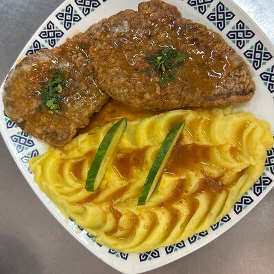 Домашние котлеты в Ок-сарой по цене 510 ₽