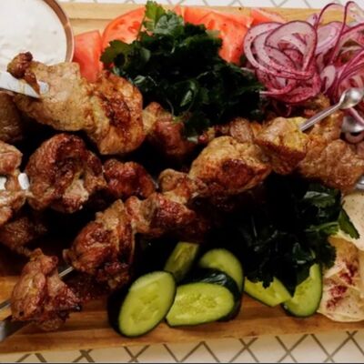 Сет шашлыков 3 Поросенка в Сокровище Premium & Grill по цене 3890 ₽