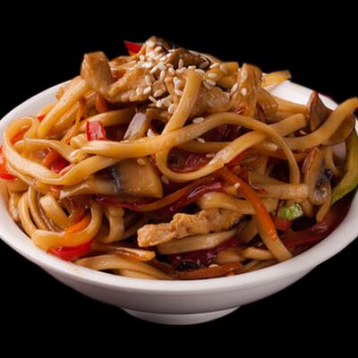 Удон с курицей в Asian Eat по цене 459 ₽