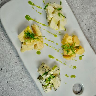 Премиальные сыры в Gaudi по цене 1980 ₽