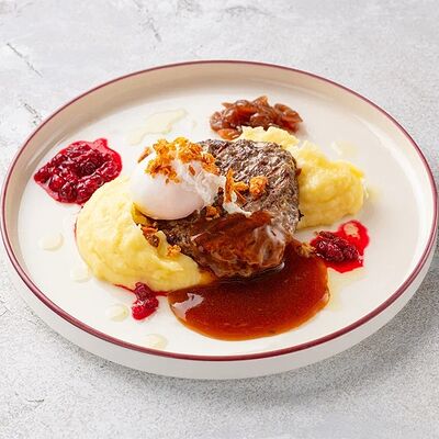 Бифштекс с картофельным пюре в Шоколадница по цене 695 ₽