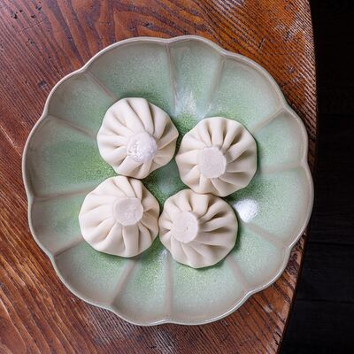 Хинкали с сыром и тархуном в Ели Сацебели по цене 720 ₽