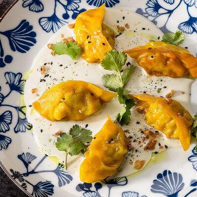 Гедза 3 рыбы с соусом Сливочный васаби в Хариzма по цене 520