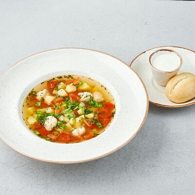 Уха с щучьими фрикадельками в Бульк по цене 450 ₽