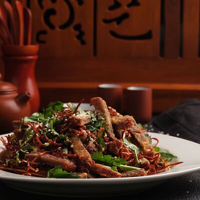 Зажаренная говядина соломкой в Момо по цене 840