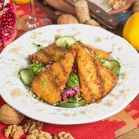 Салат с жареным сулугуни в Мушмула