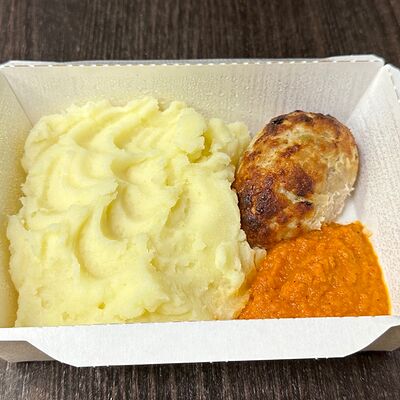 Пюре с котлетой и овощным соусом в ПитерЛюбит по цене 160 ₽