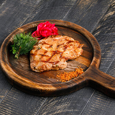 Стейк из свиной шеи Яндекс в Снегири на Лагерном по цене 790 ₽