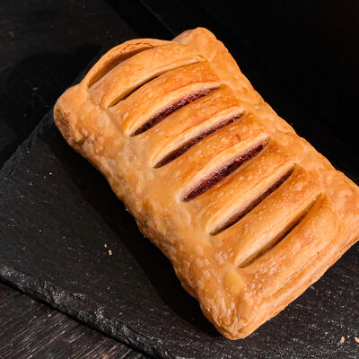 Фаготини с малиной в Пекарня Буханка по цене 49 ₽