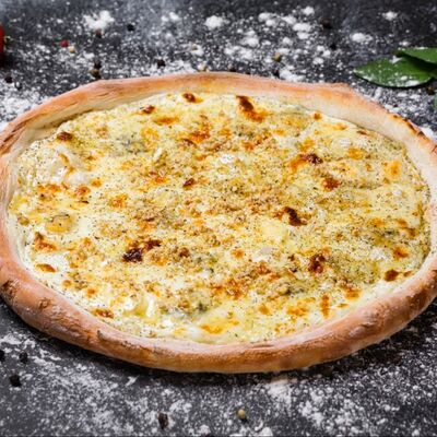 Пицца 4 сыра в Чайхона 1000 и 1 ночь по цене 1190 ₽