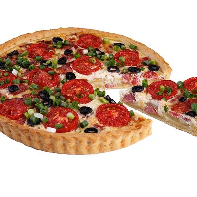 Мюнхенский пирог с колбасками, картофелем, зеленым луком и оливками (Большой) в Машенькины пироги по цене 1840 ₽