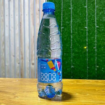 Вода BonAqua без газа в Час-Пик по цене 90 ₽