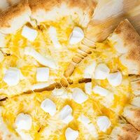 Пицца Сырная с бортиками в Cheddar Pizza