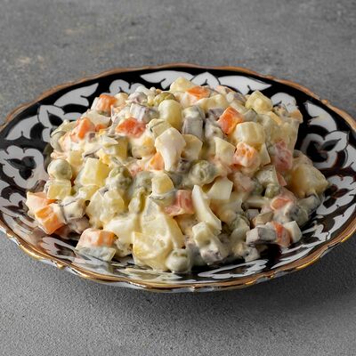 Салат Оливье в Узбечка по цене 350 ₽