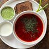 Борщ с говяжьей щекой, салом и бородинским хлебомв Masters & Margaritas по цене 820