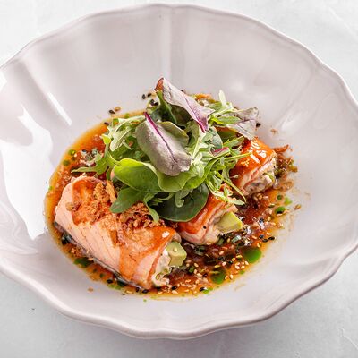 Мини-рулетики из лосося в Ginza по цене 5650 ₸