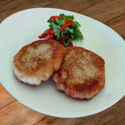 Биточки куриные в Мате по цене 460 ₽