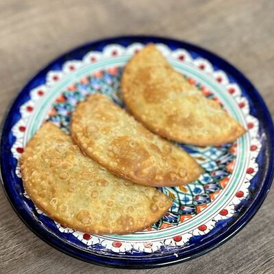 Мини-чебуреки в Plov iz love по цене 450 ₽