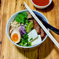 Логотип Умами