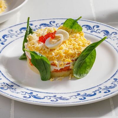 Салат Мимоза с форелью в Кукумбер по цене 850
