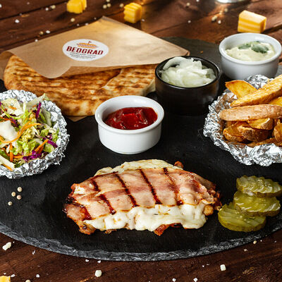 Сет на одного с вешалицей в Гриль-бар Београд по цене 500 ₽