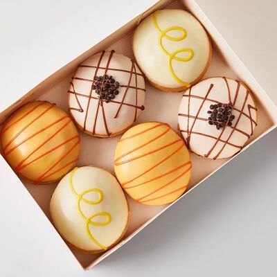 Набор из 6 пончиков ассорти в Krunchy Dream по цене 1590 ₽