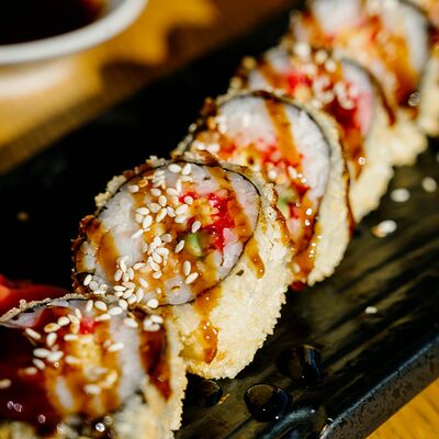 Горячий ролл Накимура в Пряности по цене 1330 ₽