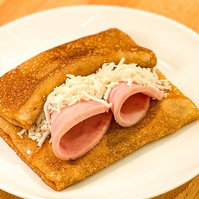 Блин с ветчиной и сыром в Bazar по цене 89 ₽