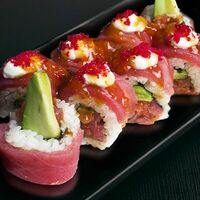 Якудза в Суши-бар Тунец