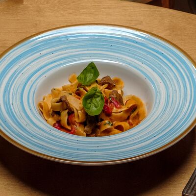 Паста с говядиной в соусе ромеско в Сидрерия Три стакана по цене 860 ₽