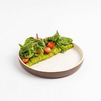 Зелёный омлет с киноа, сливочным сыром и салатом в Британские Пекарни