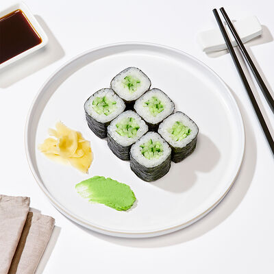 Просто огурец в Много лосося по цене 180