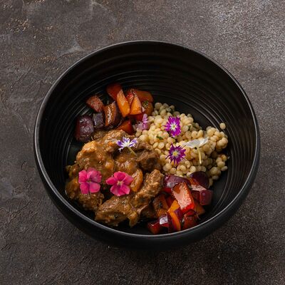 Баранина с курагой и сальсой в Sesilia по цене 840