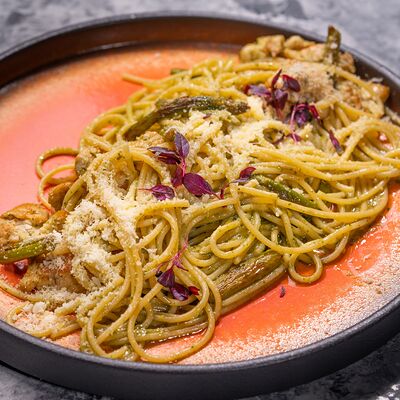 Паста с цыпленком в VIP караоке-клуб Ля Мажор по цене 890 ₽