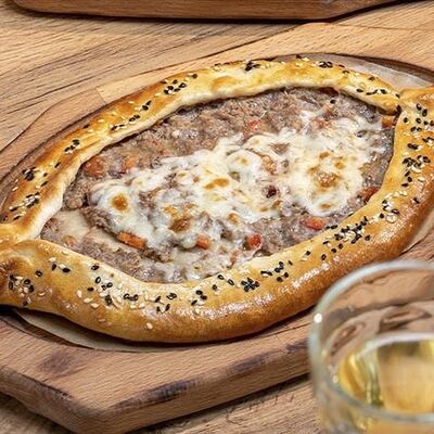 Хачапури из телятины в Хочу Пури по цене 595 ₽