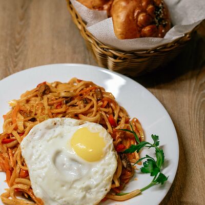 Лагман жареный в Аян по цене 380 ₽