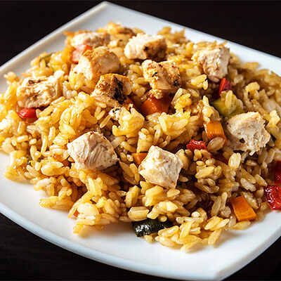 Плов с курицей в Гриль Мания по цене 335 ₽