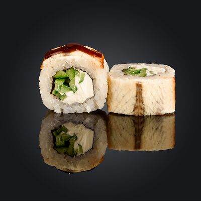 Ролл Канада в Фудзи Суши по цене 640 ₽